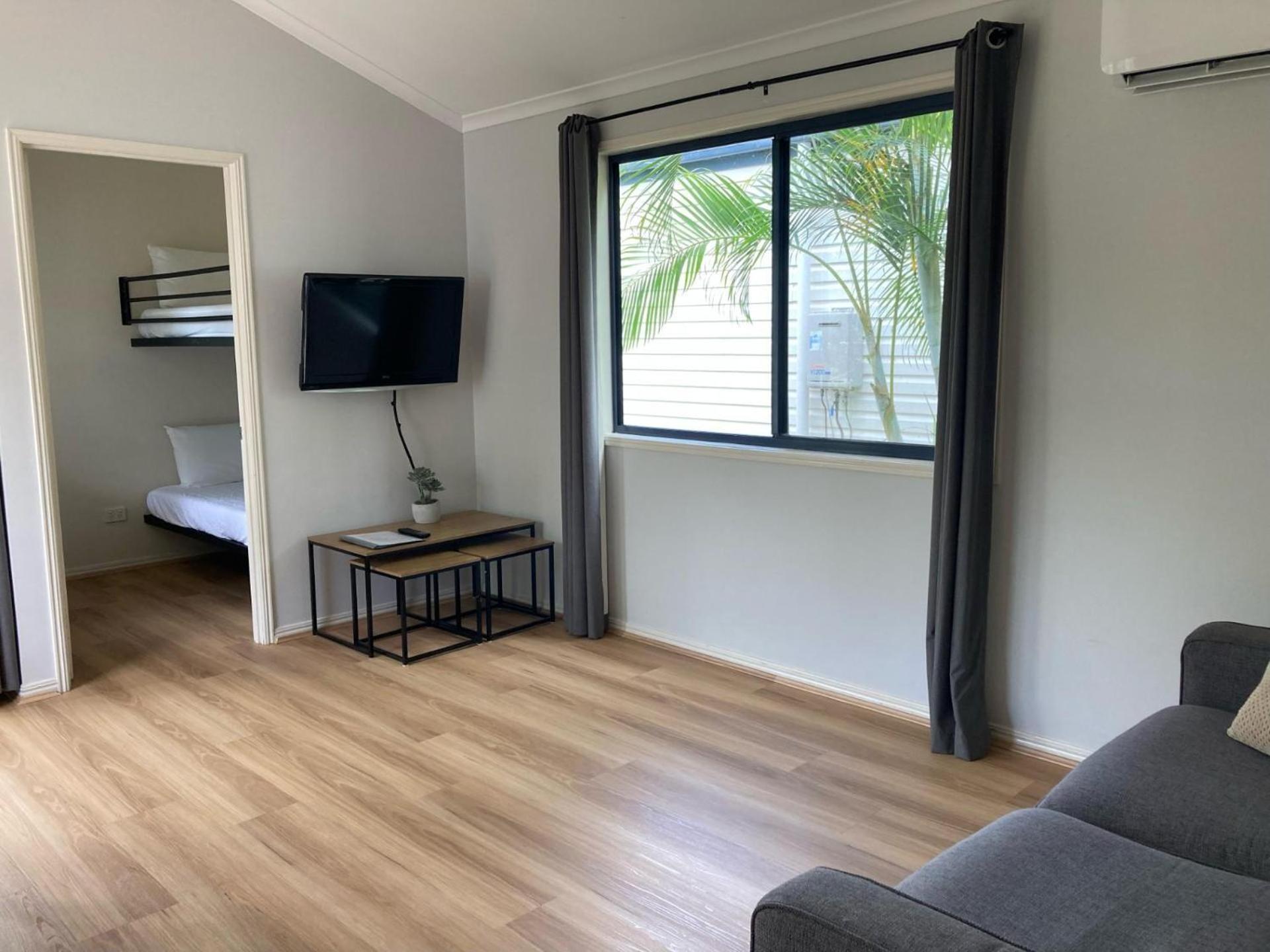 Landsborough Holiday Park Room photo